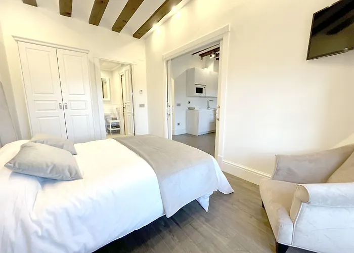 El Mirador Del Poeta Gasthof 4*